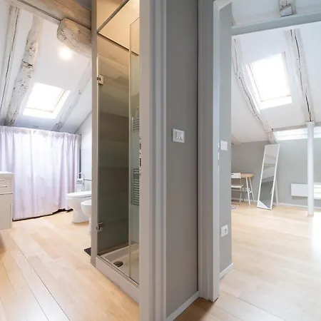 Tribunali De Charme * Bolonia