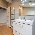 Apartament Tribunali De Charme